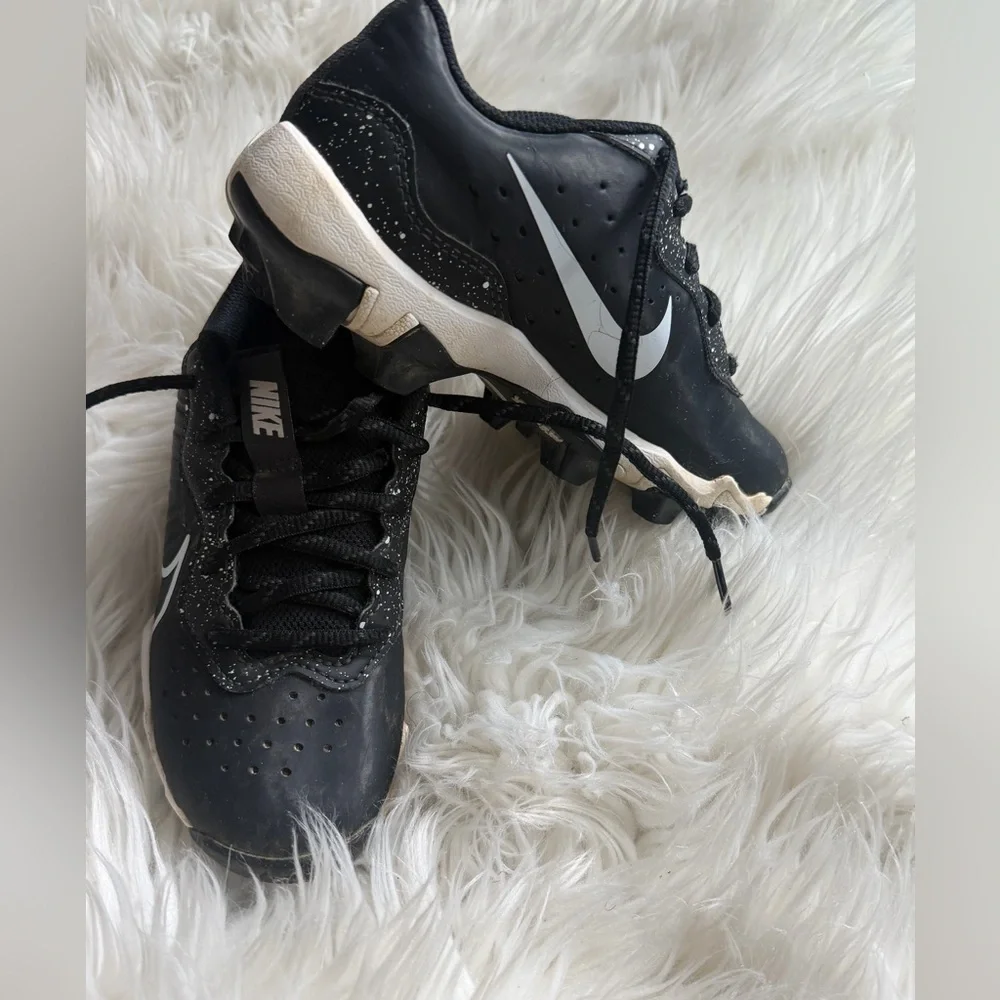 Nike Black and White Speckled Baseball Cleats